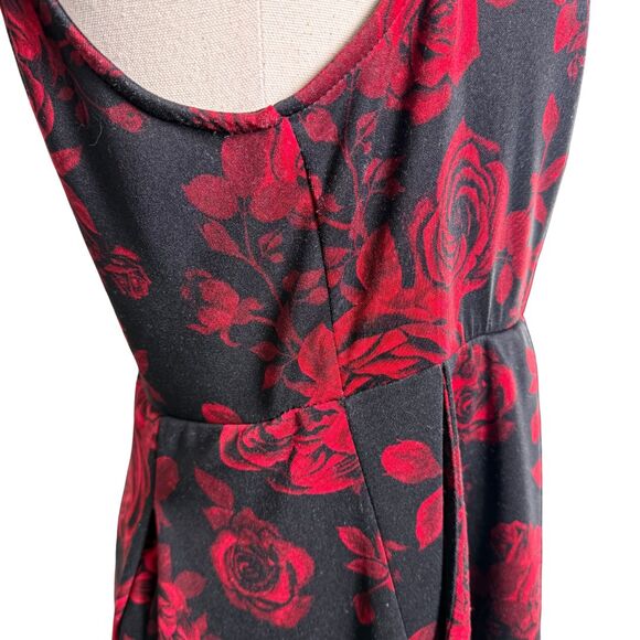 Torrid Mini Dress Size 1 (1X) Black Red Roses Sweetheart Neckline Sleeveless - Picture 6 of 10